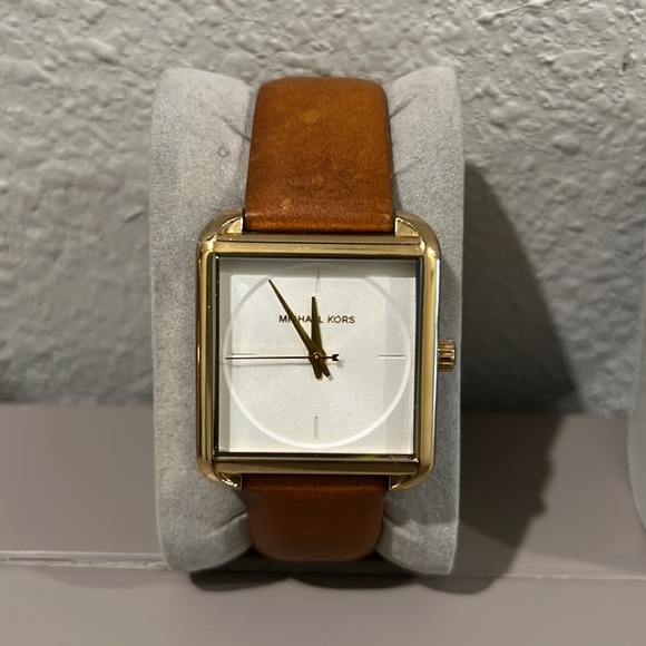 x2 Watches (Michael Kors and Kim Rogers) - Picture 2 of 4